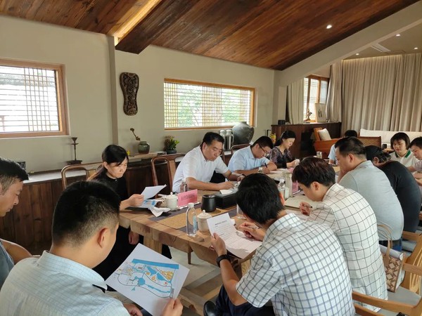 方区长到西联镇调研.png