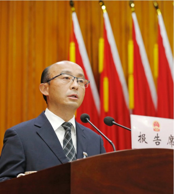 区十八届人大三次会议举行第二次大会2.png
