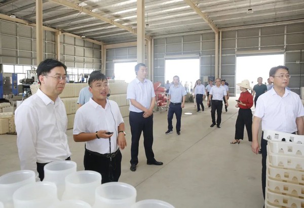 区委二届五次全体（扩大）会议暨二季度镇域经济社会高质量发展观摩点评会议召开3.jpg