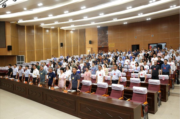 区政协十四届三次会议胜利闭幕3.png