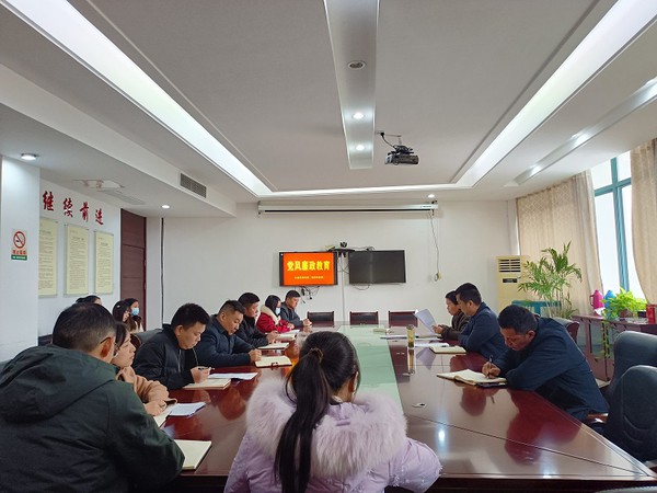 区商务局（投资促进局）以“四个强化”为基  筑牢党风廉政建设防火墙.jpg