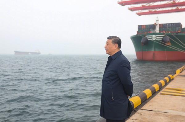 习近平在山东日照市考察调研2.jpg