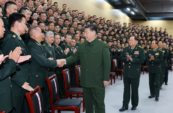习近平在视察信息支援部队时强调 努力建设一支强大的现代化信息支援部队 推动我军网络信息体系建设跨越发展2.jpeg