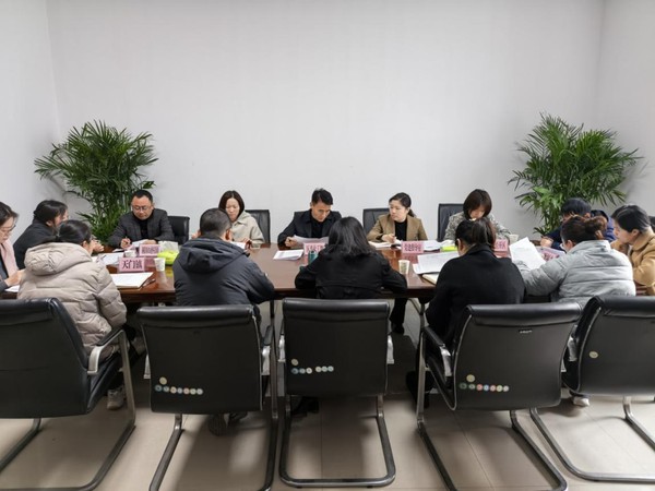 义安区召开“两企三新”党建工作推进会.jpg