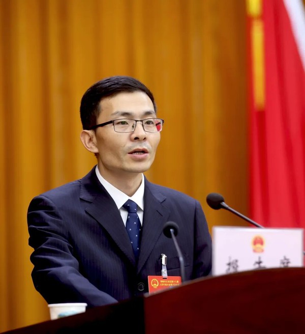 汪区长.jpg