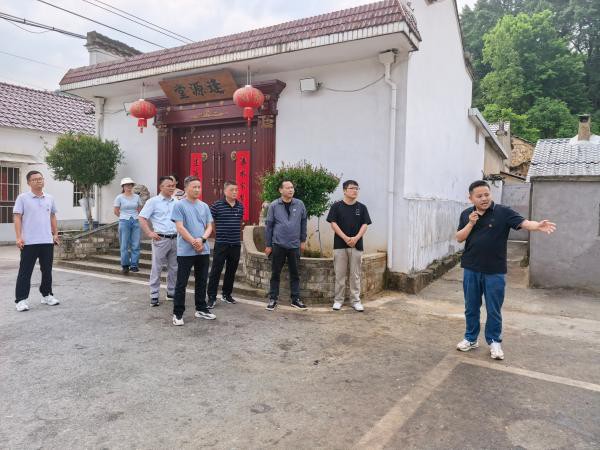 区民政局开展思廉日1(1).jpg