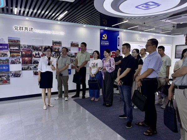 区社工委：外出调研取真经 互学互鉴促提升.jpg